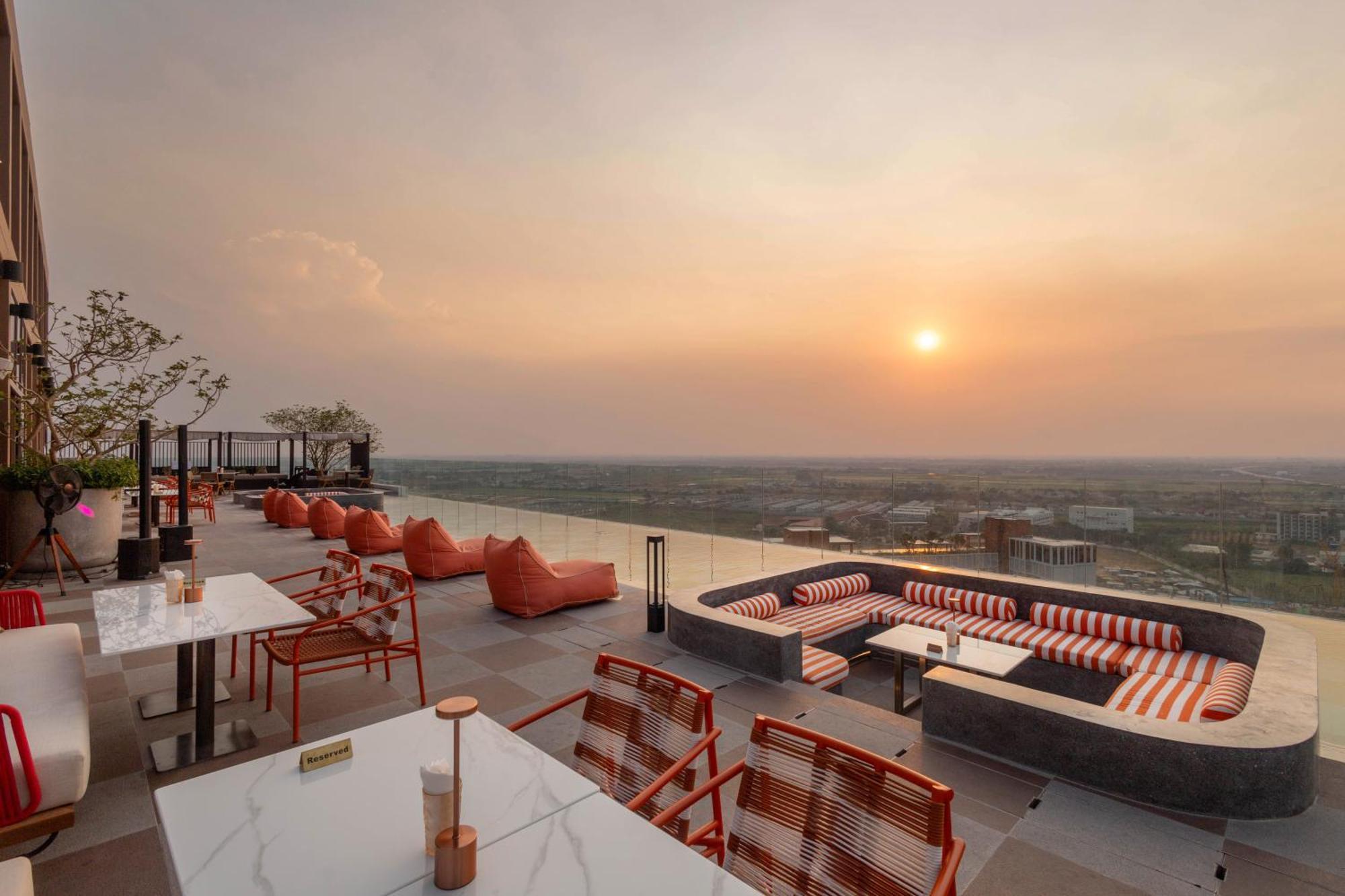 Centara Ayutthaya Hotel Exterior photo